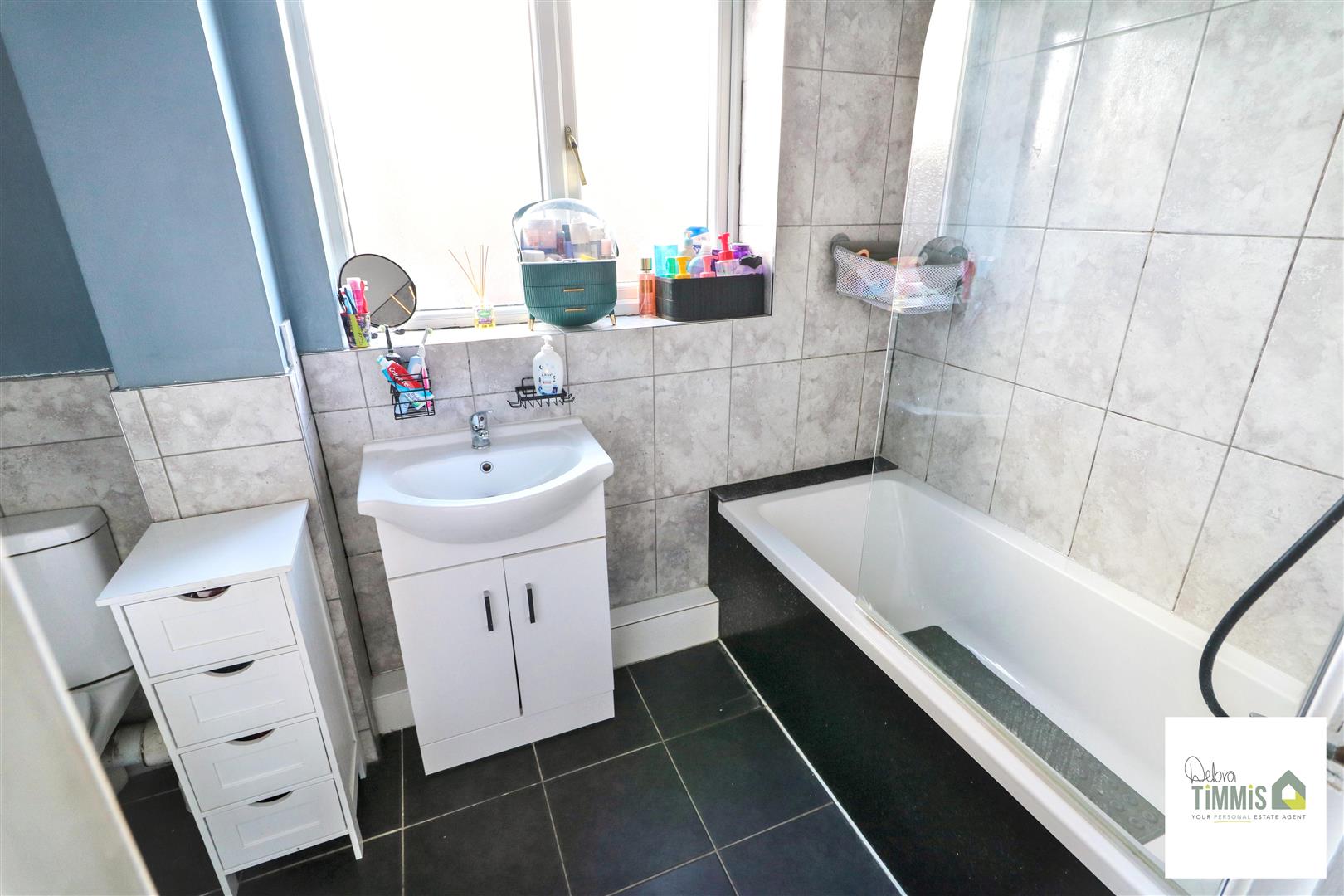 Linnburn Road, Meir Hay, Stoke-On-Trent
